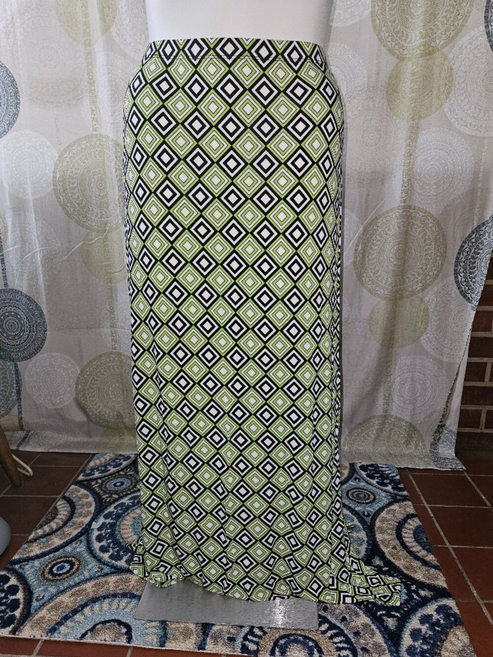 MICHAEL Michael Kors Green/Black/White Diamond Print Maxi Skirt (3X)